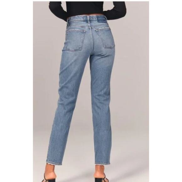 Abercrombie & Fitch Womens Curve Love High Rise Mom Jean Size 14R - Picture 2 of 6